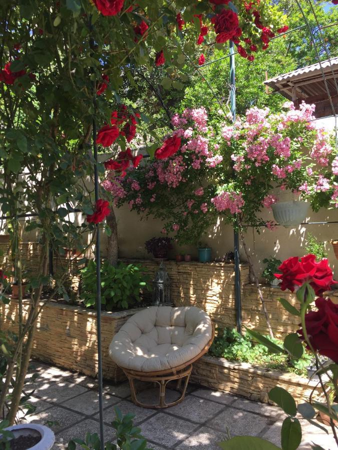 House 41 Bed & Breakfast Tbilisi Ngoại thất bức ảnh