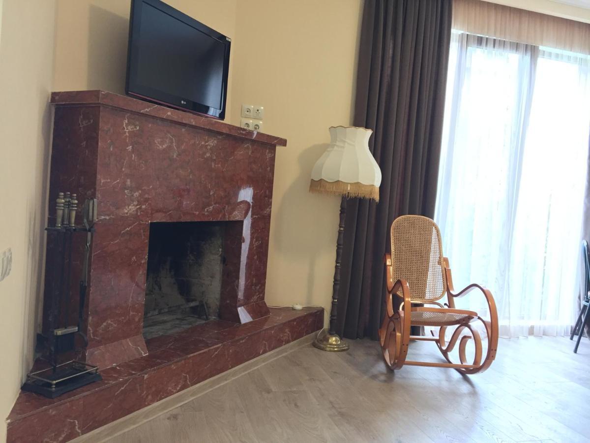 House 41 Bed & Breakfast Tbilisi Ngoại thất bức ảnh