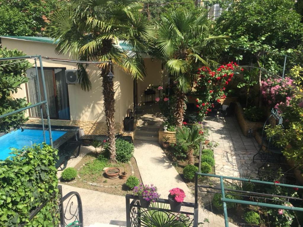 House 41 Bed & Breakfast Tbilisi Ngoại thất bức ảnh
