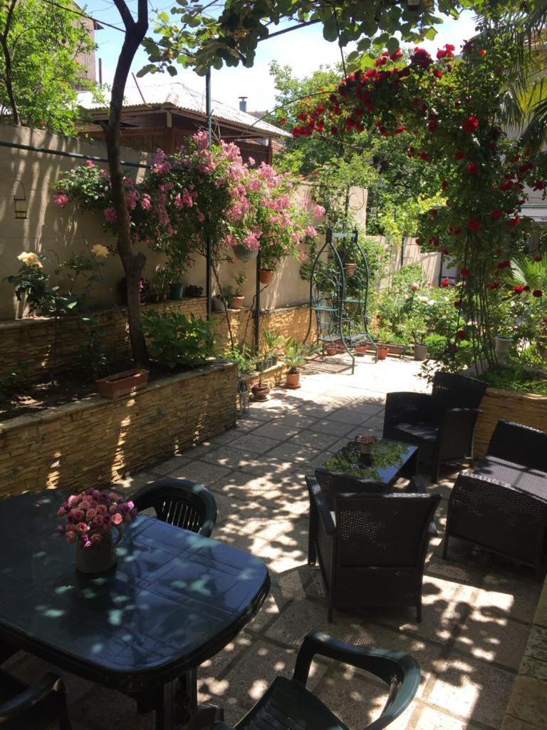 House 41 Bed & Breakfast Tbilisi Ngoại thất bức ảnh