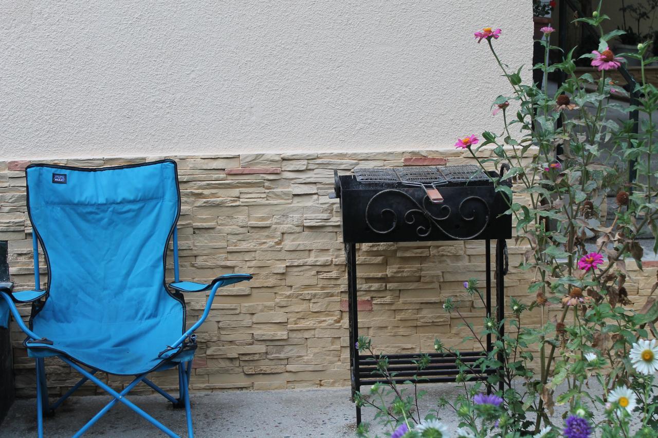 House 41 Bed & Breakfast Tbilisi Ngoại thất bức ảnh