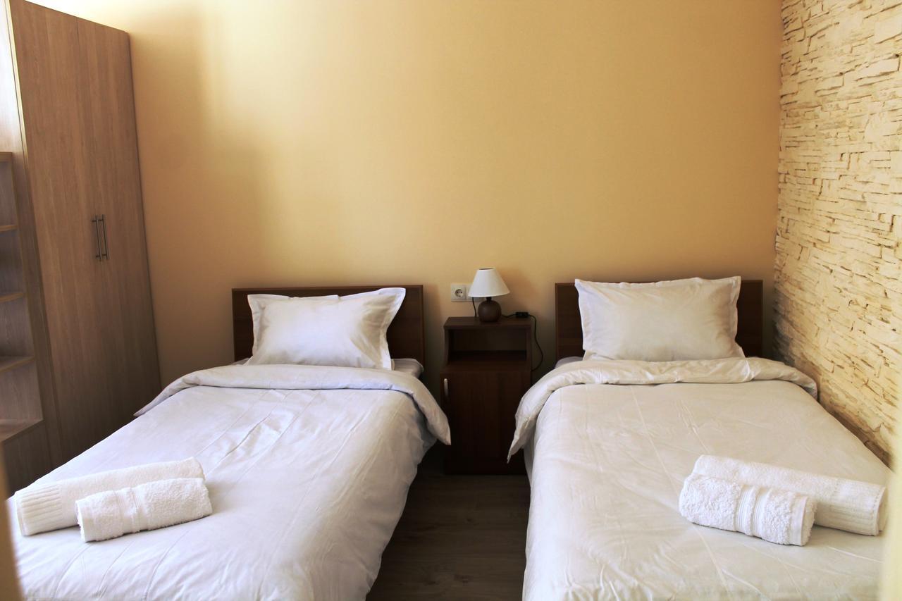 House 41 Bed & Breakfast Tbilisi Ngoại thất bức ảnh